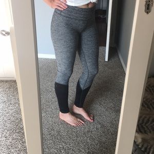 North face black and grey leggings! Size S